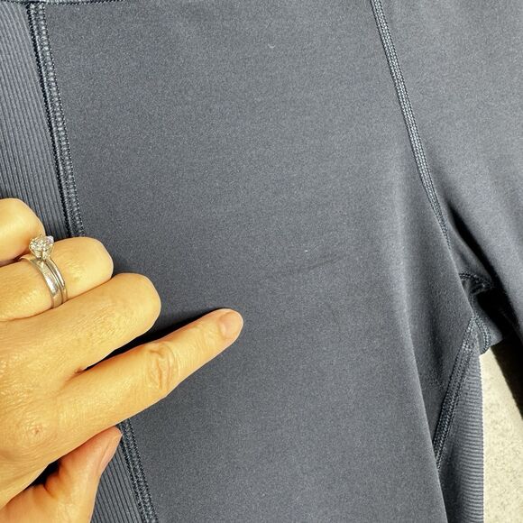 Lululemon On Your Mark Crop Women's Size 12 Leggings Midnight Navy Blue Cinched - Picture 3 of 8